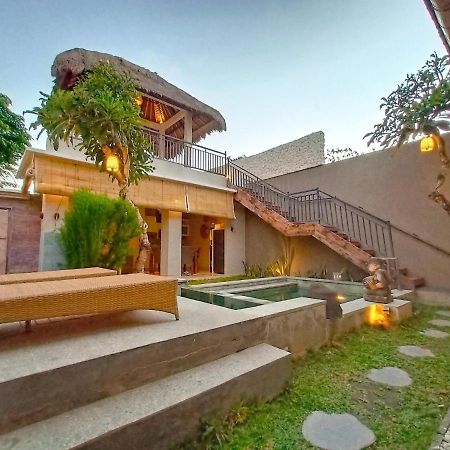 The Avani Villas Kuta Lombok Exteriör bild
