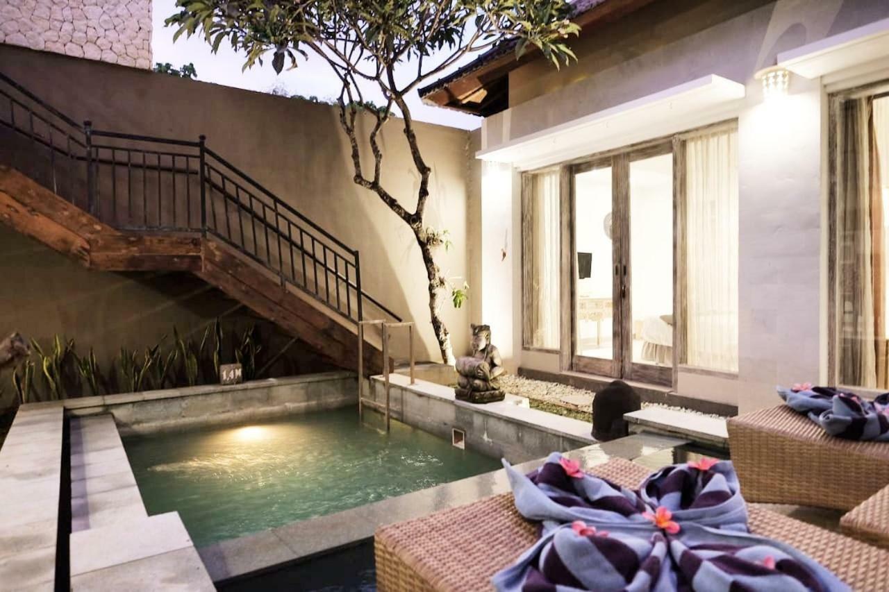 The Avani Villas Kuta Lombok Exteriör bild