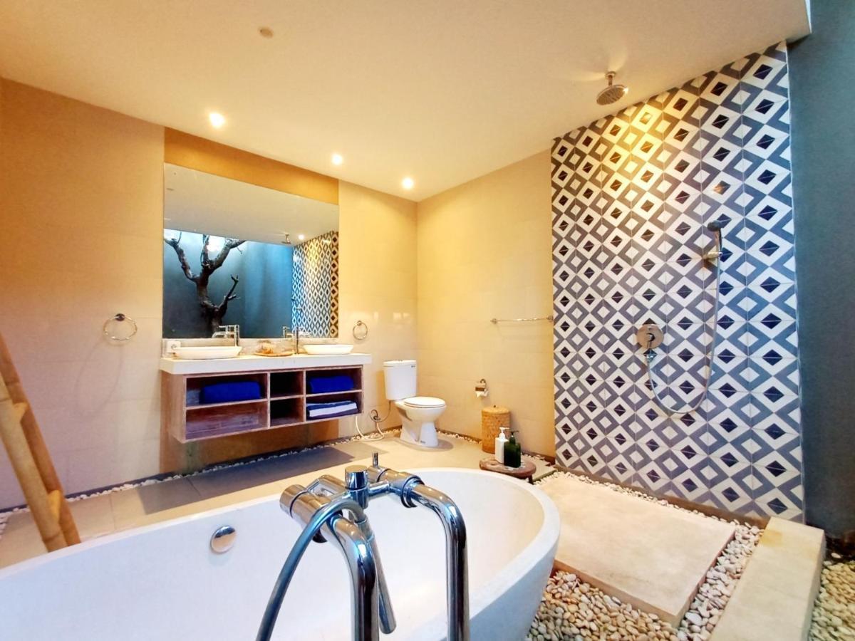 The Avani Villas Kuta Lombok Exteriör bild